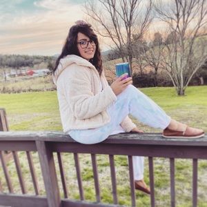 Meet your Posher, Sabdy